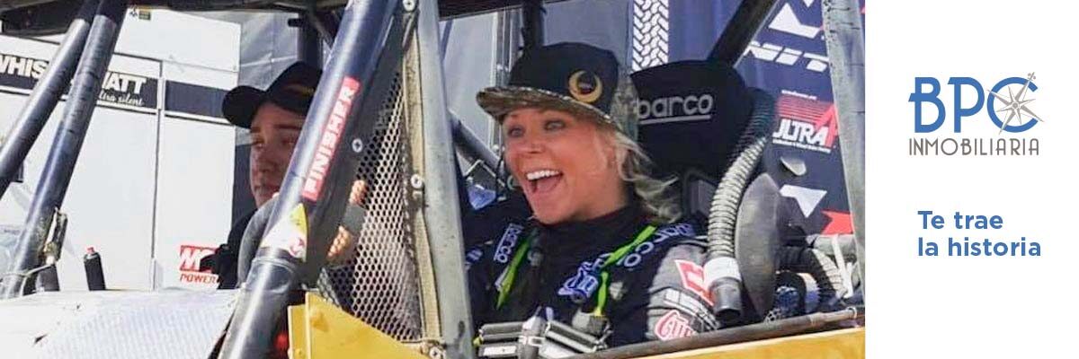 Muere Jessi Combs intentando romper récord mundial de velocidad en tierra.