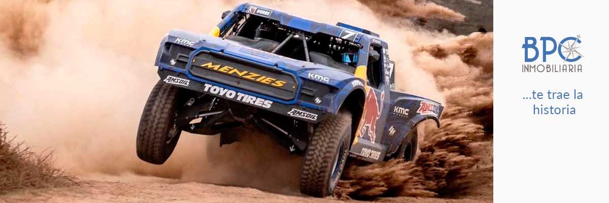 Bryce Menzies y Ciaran Naran son overall en SCORE Baja 400.